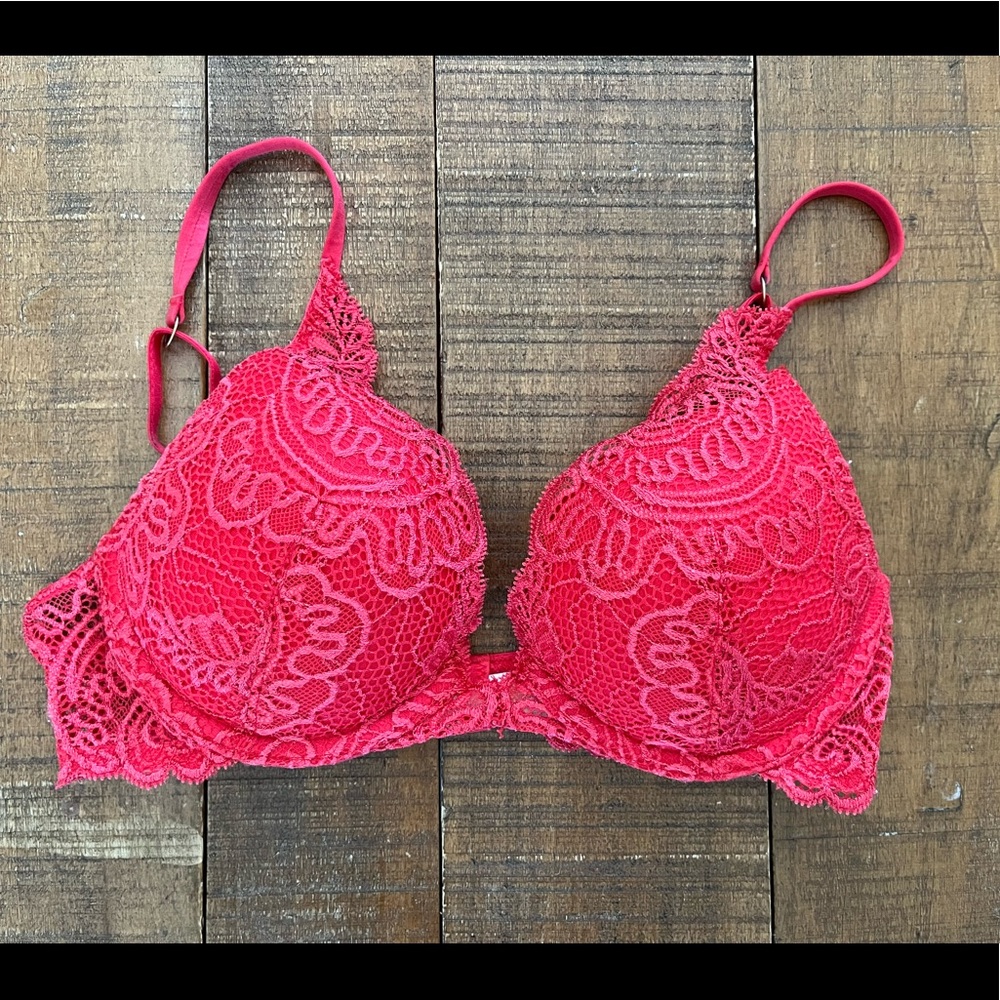 Victoria’s Secret Very Sexy Push-Up Bra